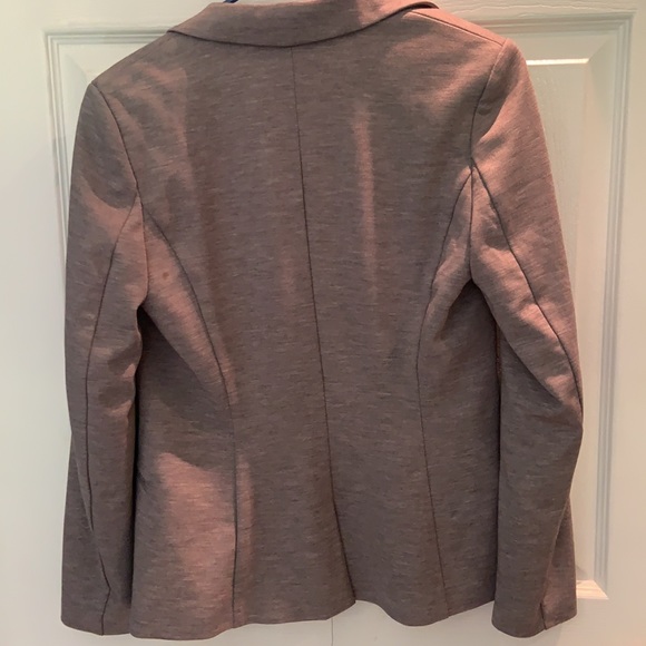 Blazer - Picture 2 of 2